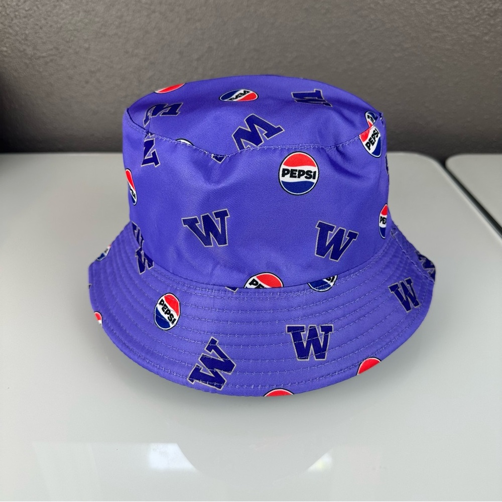 University Of Washington + Pepsi Reversible Bucket Hat UW OSFM Purple/Black